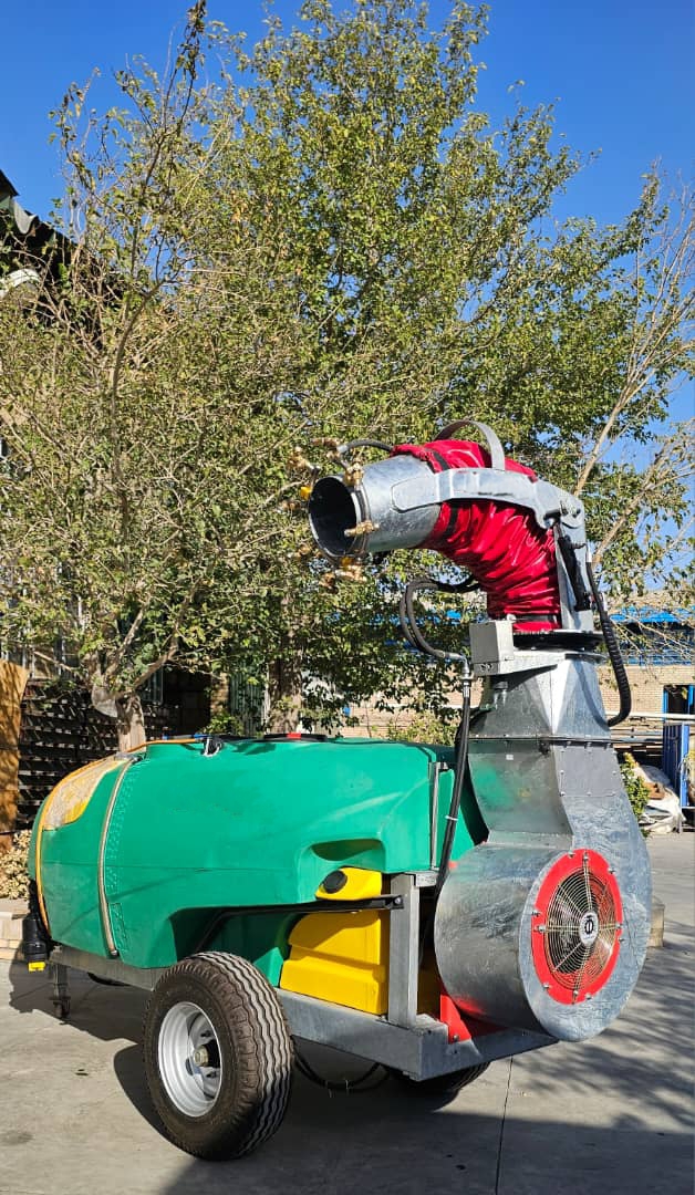 گالری تصویر سمپاش خورطومی اتومایزر 2000 لیتری با پمپ 145 ترک – چهار سیلندر و 16 نازله | غیاثی شاپ - 